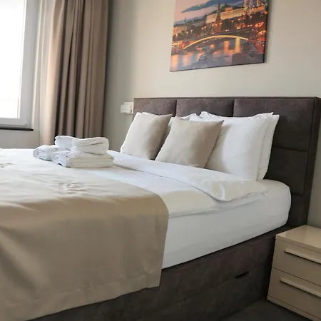 Templum Apartments - Slavija Square Belgrad Exteriör bild